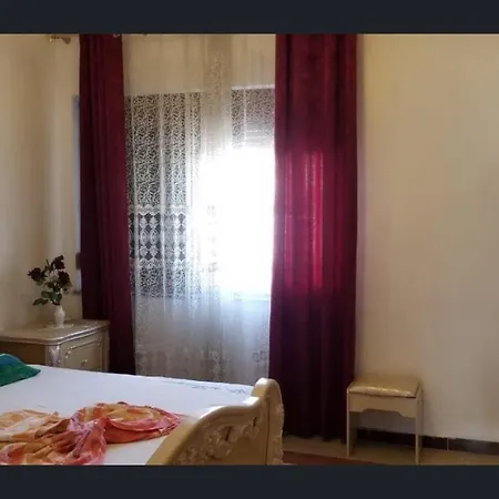 Port Side Room1 ゲストハウス *
